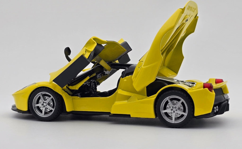 Ferrari LaFerrari 1:24  diecast scale model car collectible | Assorted Colors