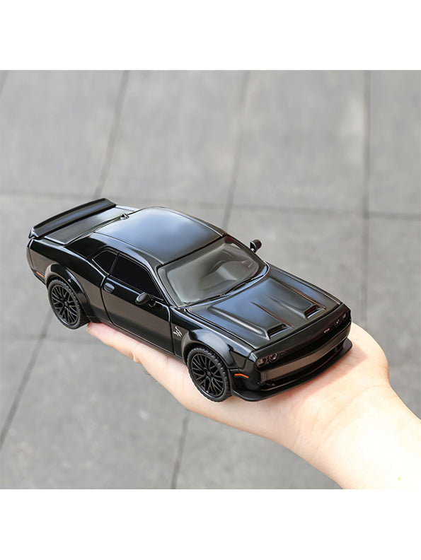 Dodge Challenger Hellcat 1:24 Diecast Metal Model – Black - Scale 1:24 - Toyloft
